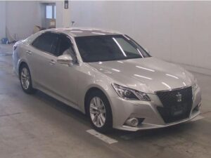 Toyota Crown 2015
