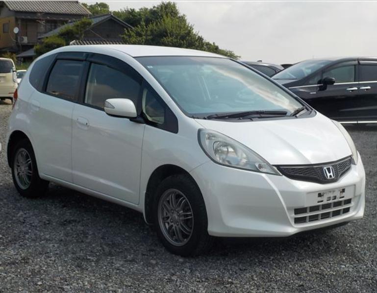 Honda Fit 2013 photo